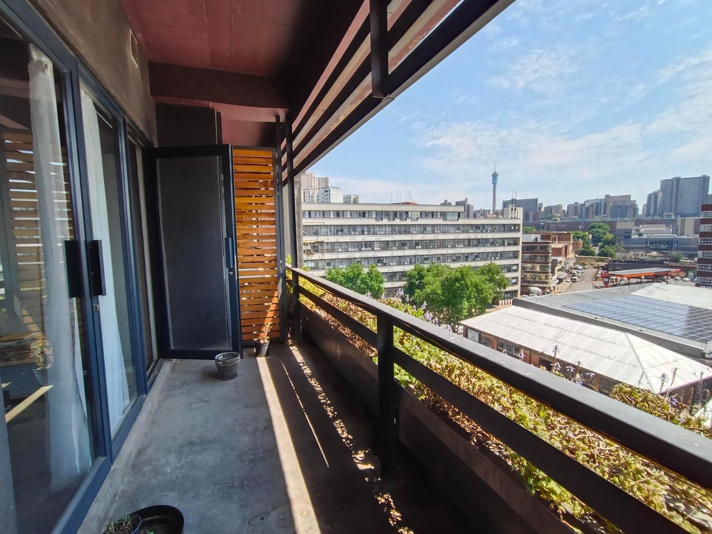 1 Bedroom Apartment for Sale - Gauteng