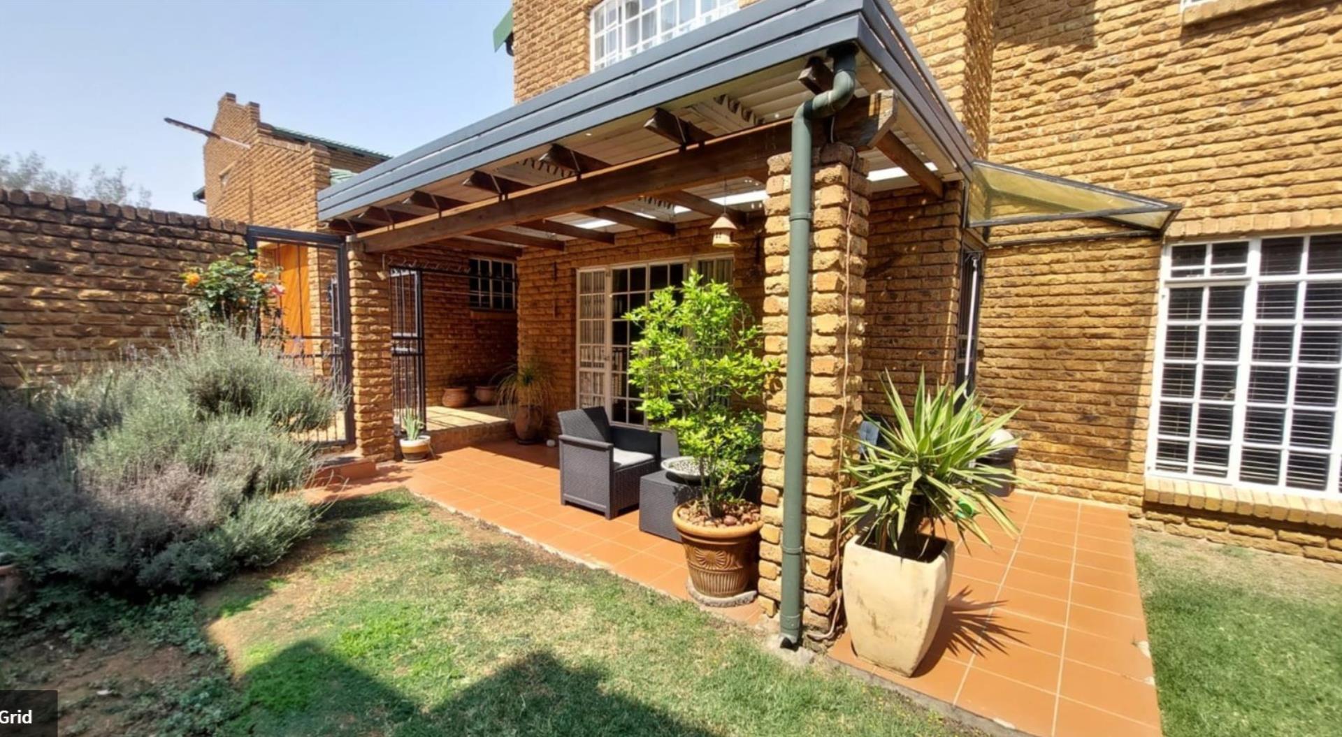 4 Bedroom Duplex for Sale - Gauteng