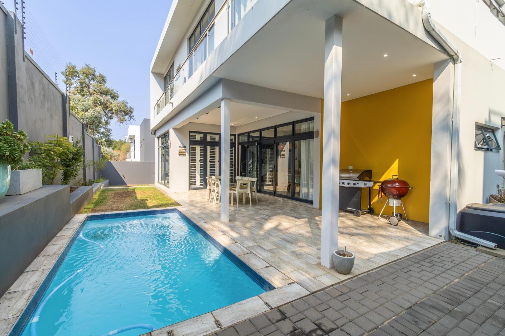 4 Bedroom Cluster for Sale - Gauteng